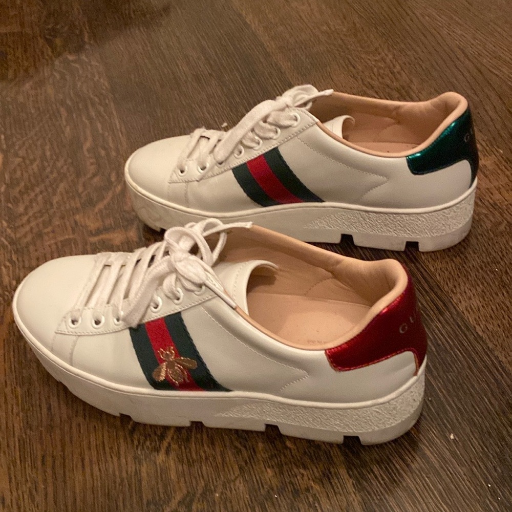 Pair of “bee” Gucci sneakers